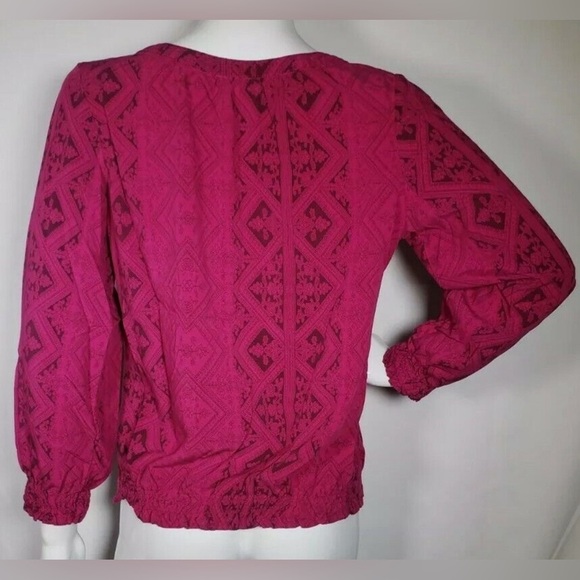 EUC St.John's Bay Women's Raspberry Blouse Floral LS V Neck Elastic Waist - Picture 7 of 7